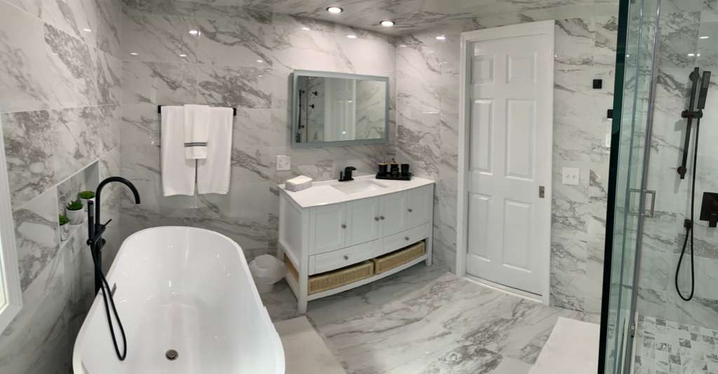 Modern Minimalist Bath